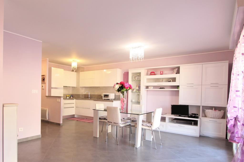 Appartement Lilla By Connexion Mentone Esterno foto