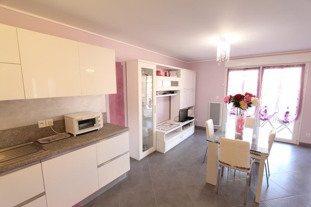 Appartement Lilla By Connexion Mentone Esterno foto